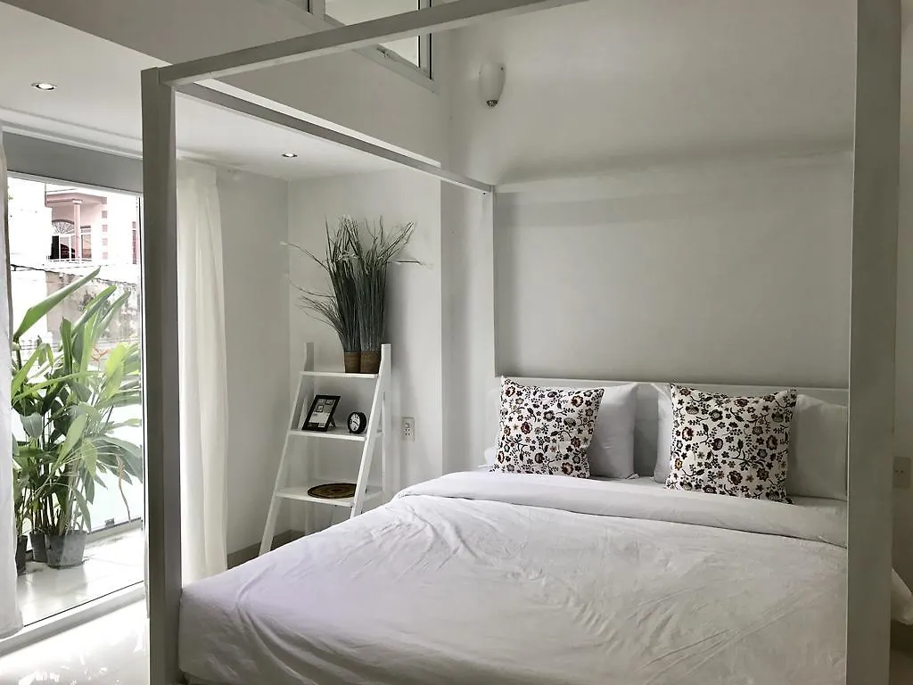 Vivid Garden Homestay Нячанг