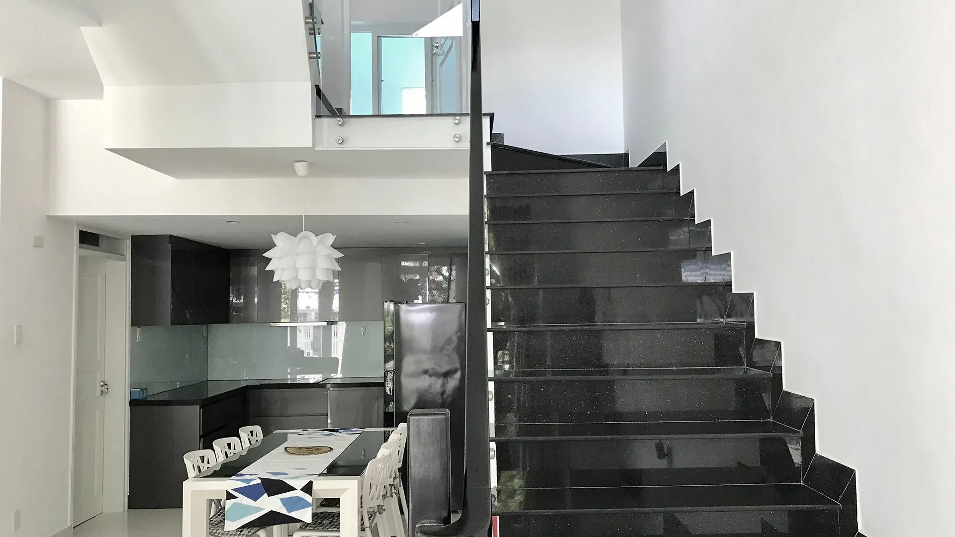 Vivid Garden Homestay Нячанг